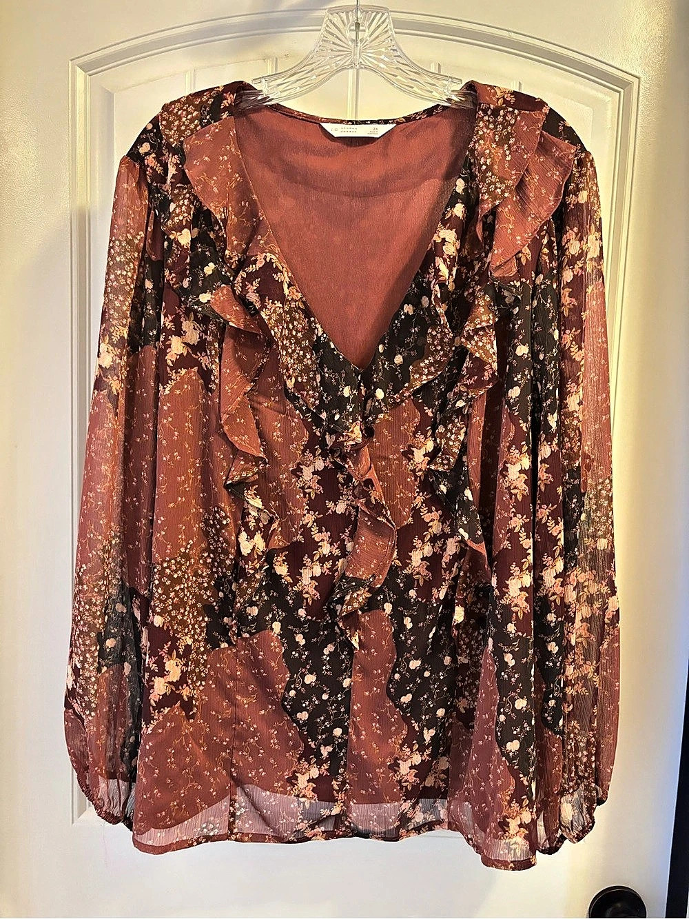 Lauren Conrad Floral Ruffle Blouse in Brown & Black Size 2X Like New